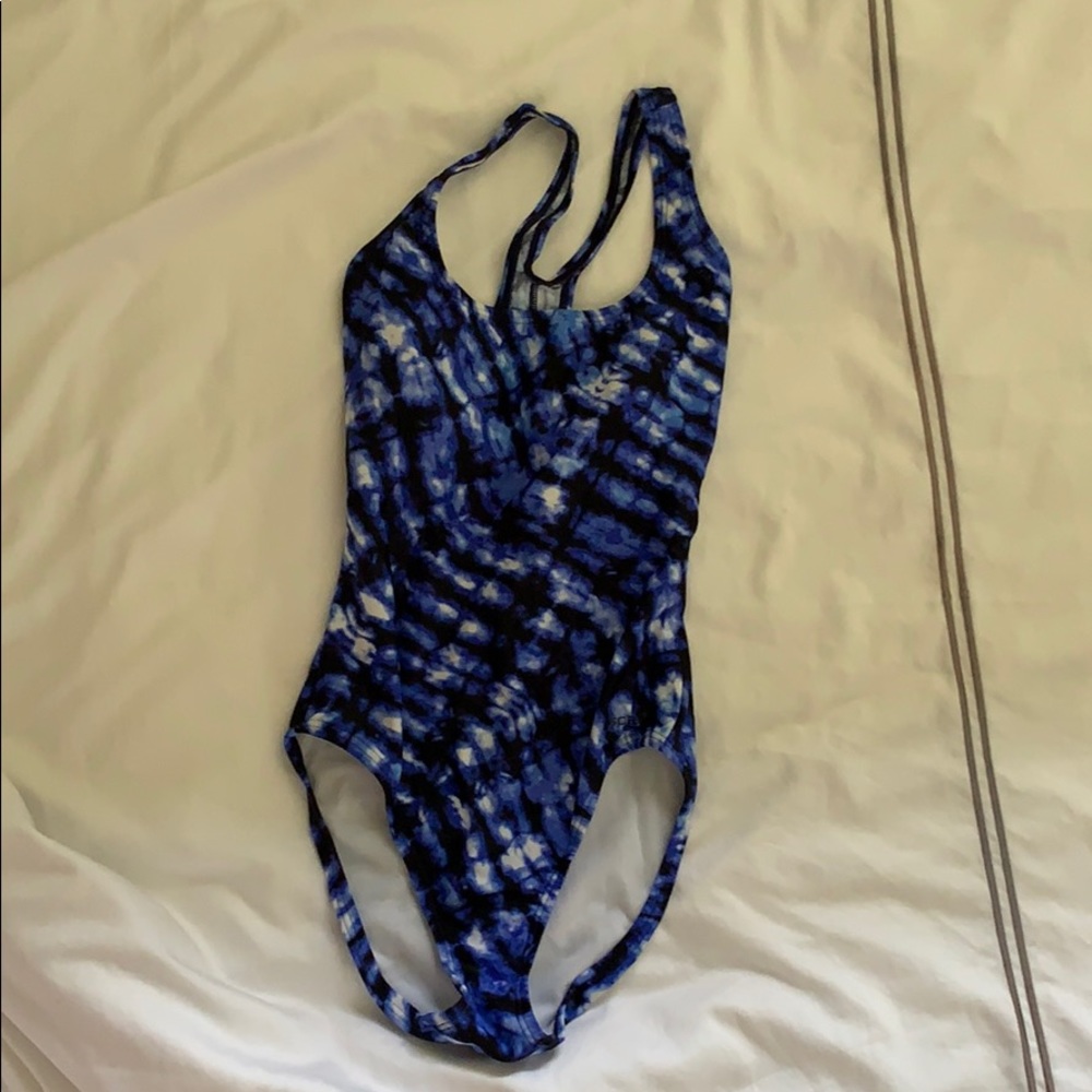 🏊‍♀️ 🌊 NWOT blue tie dye speedo 🌊 🏊‍♀️